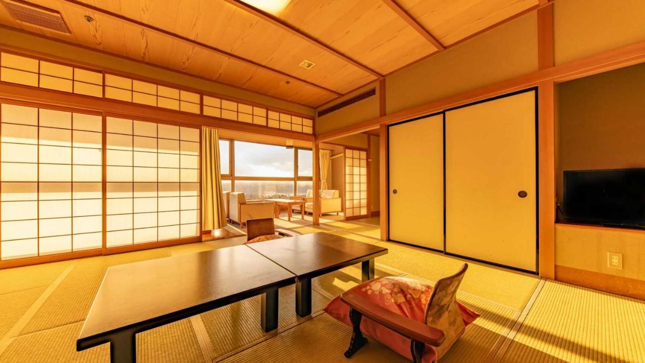 Fujiya Hotel Kaga  Buitenkant foto
